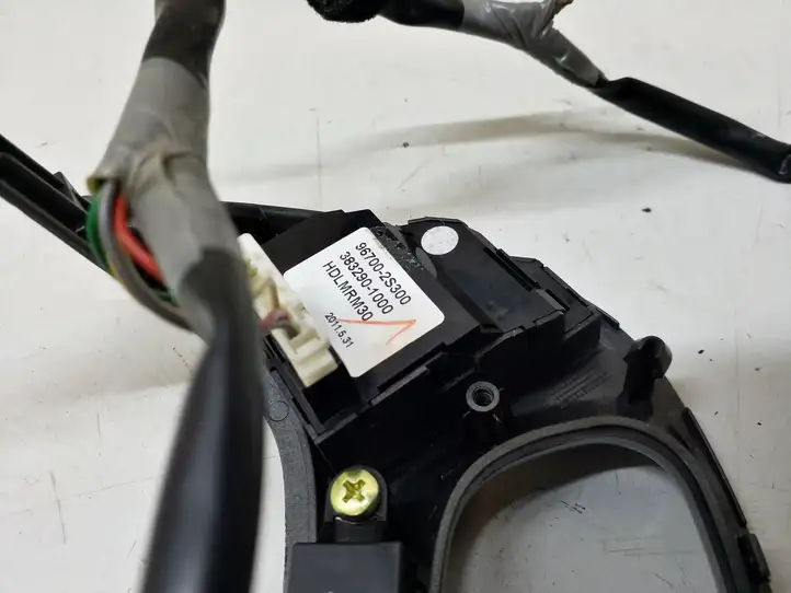 Hyundai ix35 (2009 - 2013) 967002S300 Кнопки на рулевом колесе — фото 6