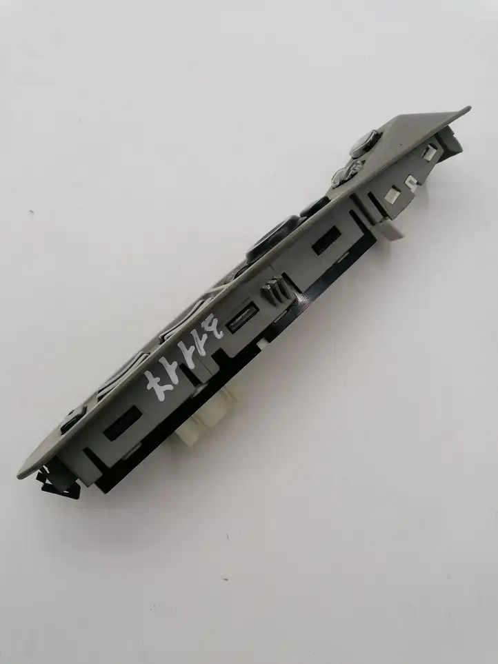 Cadillac CTS (2002 - 2007) 25750261 Кнопка стеклоподъемников — фото 2