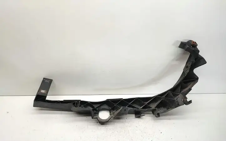 BMW 3 E90 E91 (2005 - 2012) 7138402 Кронштейн передней фары — фото 3
