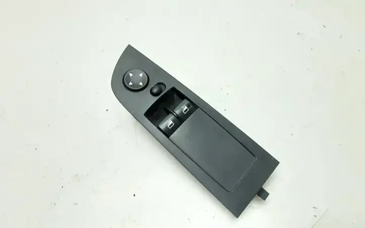 BMW 3 E92 E93 (2005 - 2014) 9217353 Кнопка стеклоподъемников — фото 1