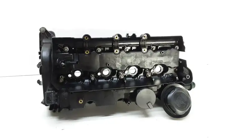 BMW 3 E90 E91 (2005 - 2012) 7797613 Крышка головки блока цилиндров — фото 1