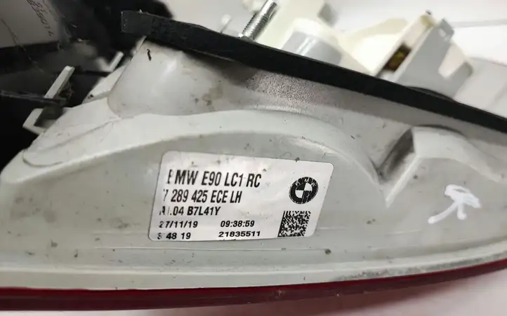 BMW 3 E90 E91 (2005 - 2012) 7289425 Задний фонарь в кузове — фото 2