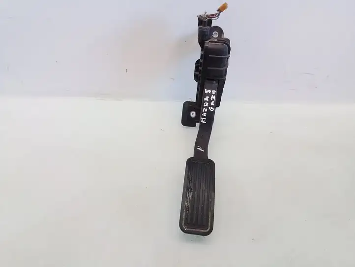 Mazda 5 (2005 - 2010) CC3041600 Педаль акселератора — фото 1