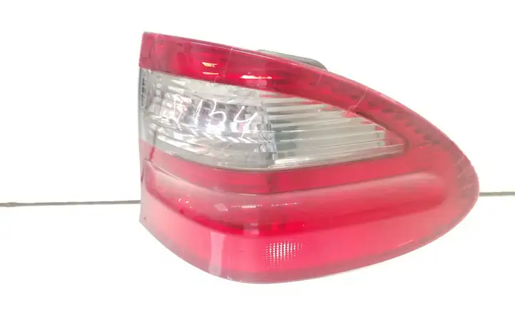 Mercedes-Benz E W211 (2002 - 2009) A2118202864 Задний фонарь в кузове — фото 1