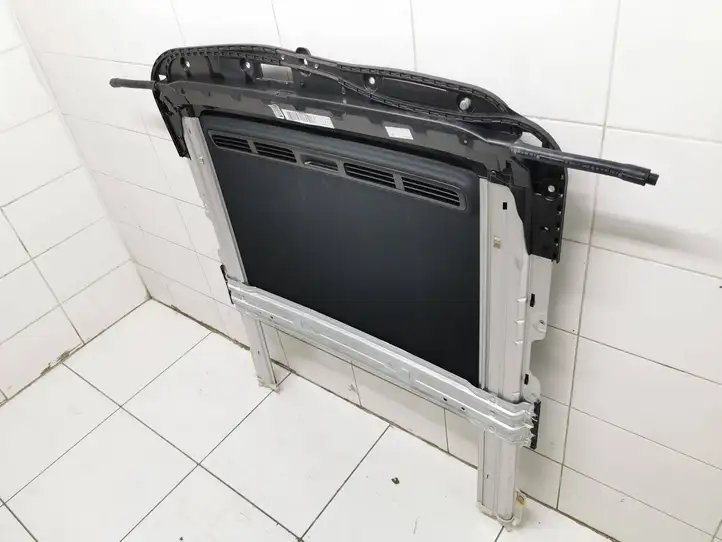 Mercedes-Benz EQC (2018 - ) A2937800000 Комплект люка крыши — фото 7