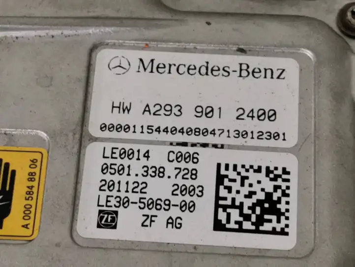 Mercedes-Benz EQC (2018 - ) A2933406400 Электродвигатель автомобиля — фото 8