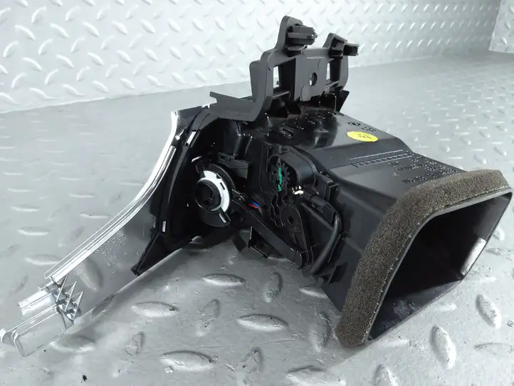 Audi A6 C7 (2011 - 2014) 4G1820901 Боковой воздушный дефлектор — фото 7