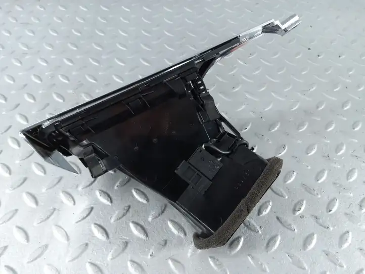 Audi A6 C7 (2011 - 2014) 4G1820901 Боковой воздушный дефлектор — фото 9