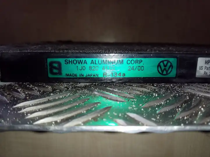 Volkswagen Golf IV (1998 - 2005) 1J0820411D Радиатор кондиционера — фото 2