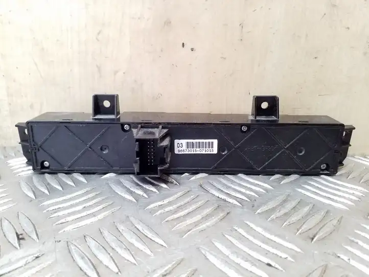 Opel Antara (2006 - 2011) 96673015 Другие включатели / ручки/ переключатели — фото 2