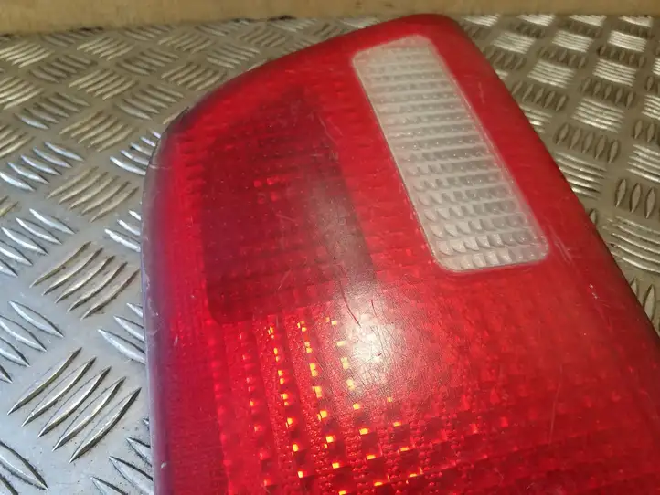 BMW X5 E53 (1999 - 2006) Задний фонарь в крышке багажника — фото 8