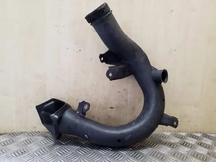 Toyota RAV 4 (XA30) (2006 - 2016) 1775128060 Детали воздухозаборника — фото 2