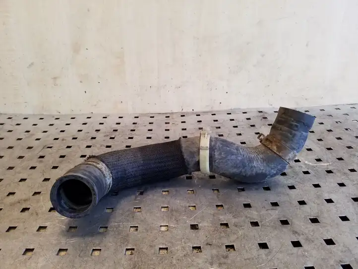 Toyota RAV 4 (XA30) (2006 - 2016) Шланги системы охлаждения — фото 2