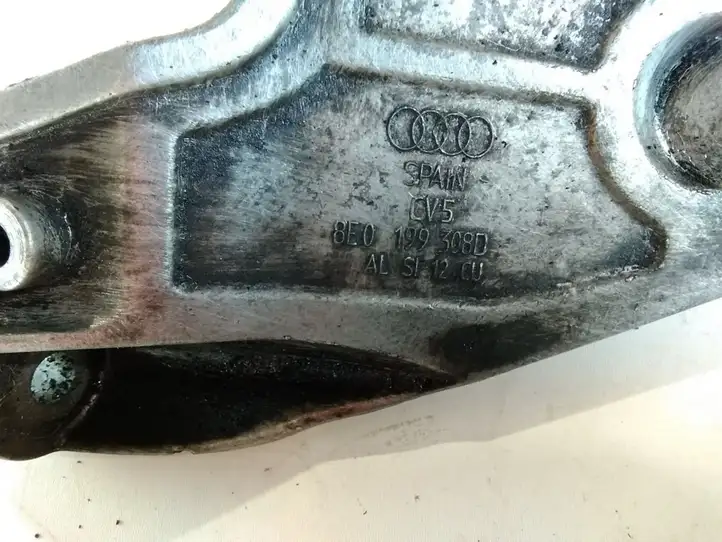 Audi A4 S4 B6 8E 8H (2000 - 2006) 8E0199308D Кронштейн двигателя — фото 2
