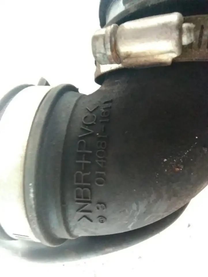 Mazda 3 I (2003 - 2006) 0140811611 Трубка подачи воздуха — фото 2