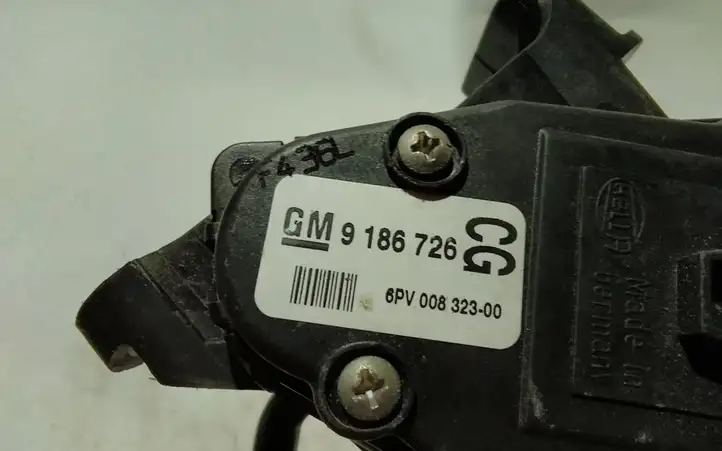 Opel Vectra C (2005 - 2009) 9186726 Педаль акселератора — фото 3