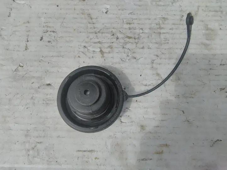 Opel Astra H (2004 - 2009) 13140958 Крышка топливного бака — фото 3