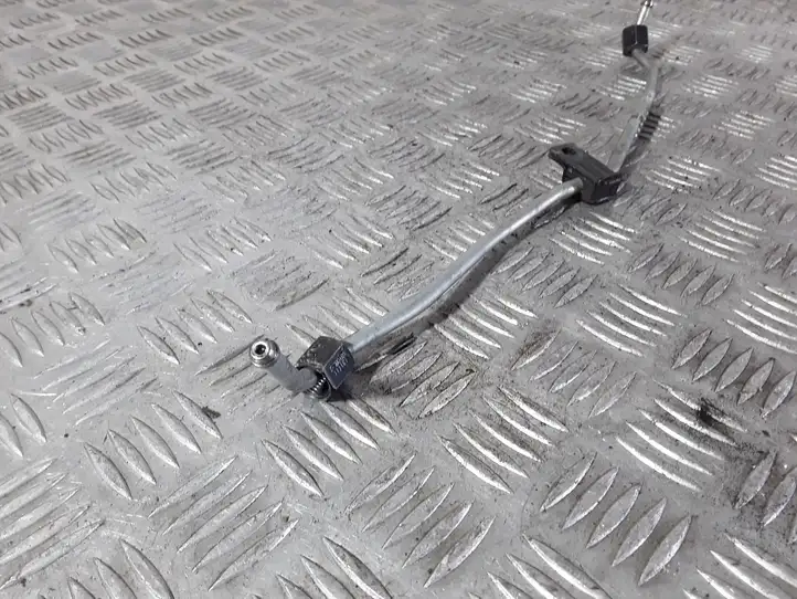 Audi Q5 SQ5 (2012 - 2017) 057130401 Трубка топливной системы — фото 3