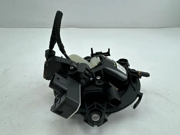 Mercedes-Benz EQC (2018 - ) A0997504600 Ручка багажника с камерой — фото 4