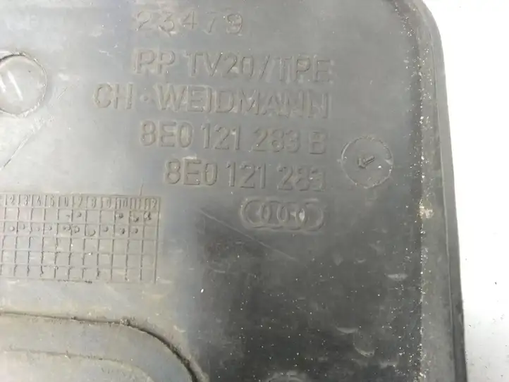 Audi A4 S4 B6 8E 8H (2000 - 2006) 8E0121283 Детали воздухозаборника — фото 3