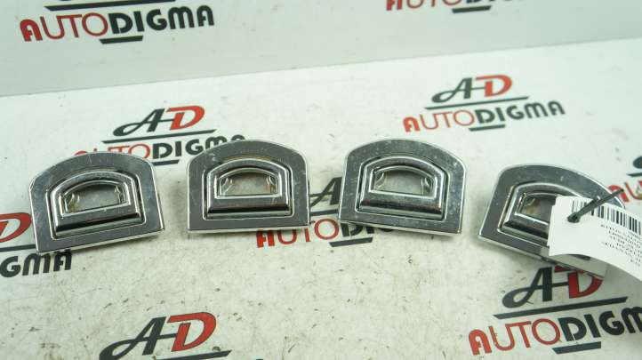 Audi A8 (2002 - 2005)  8E0864203 Держатель