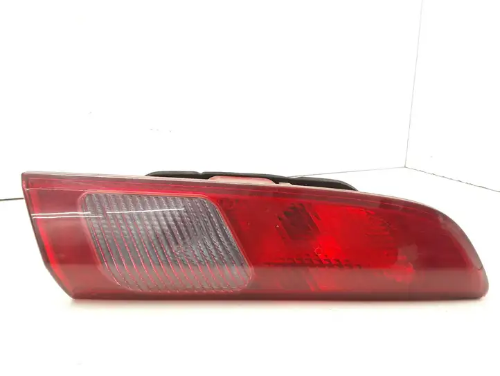 Alfa Romeo 156 (2002 - 2007) 29032001 Задний фонарь в крышке багажника — фото 1