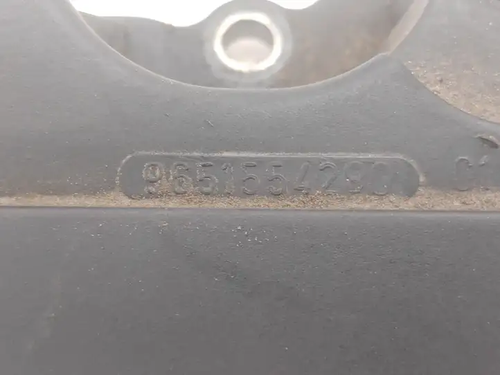 Citroen C3 (2002 - 2009) 99089320 Крышка головки блока цилиндров — фото 4