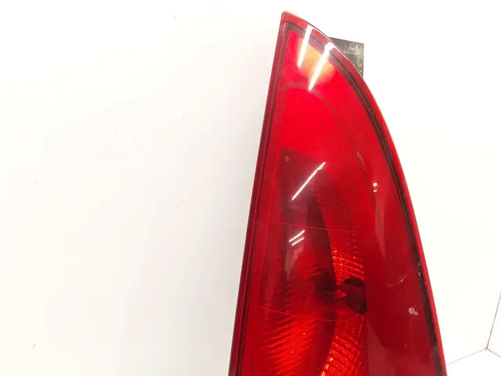 Renault Espace - Grand espace IV (2004 - 2014) 8200027152 Задний фонарь в кузове — фото 4