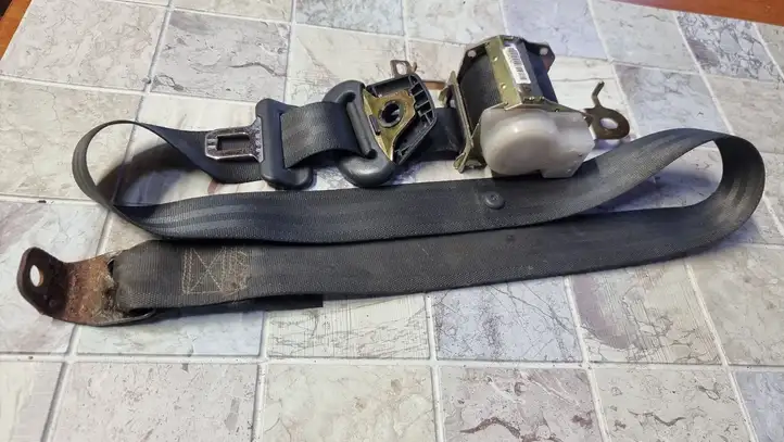 Hyundai Trajet (2000 - 2004) 89850603A000 Ремень безопасности 3-го ряда — фото 1