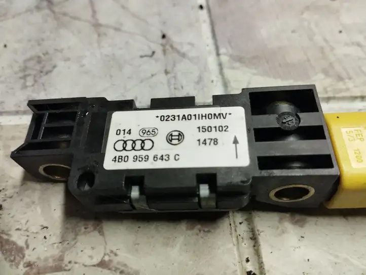 Audi A6 S6 C5 4B (2001 - 2004) 4B0959643C Датчик удара SRS — фото 2