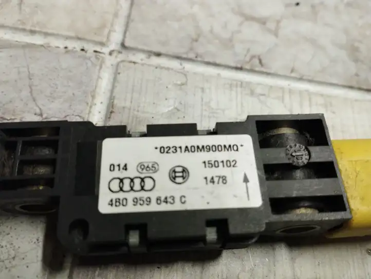 Audi A6 S6 C5 4B (2001 - 2004) 4B0959643C Датчик удара SRS — фото 2