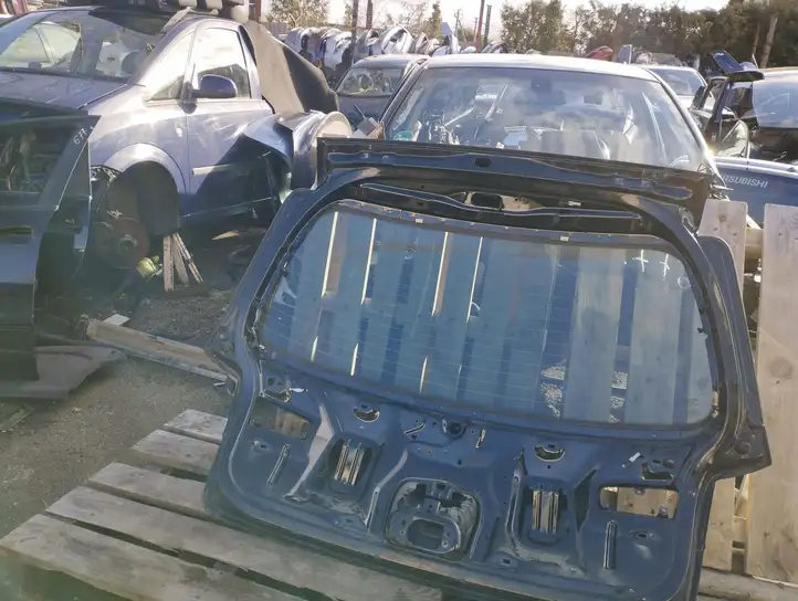 Fiat Croma (2005 - 2011) Крышка багажника — фото 3