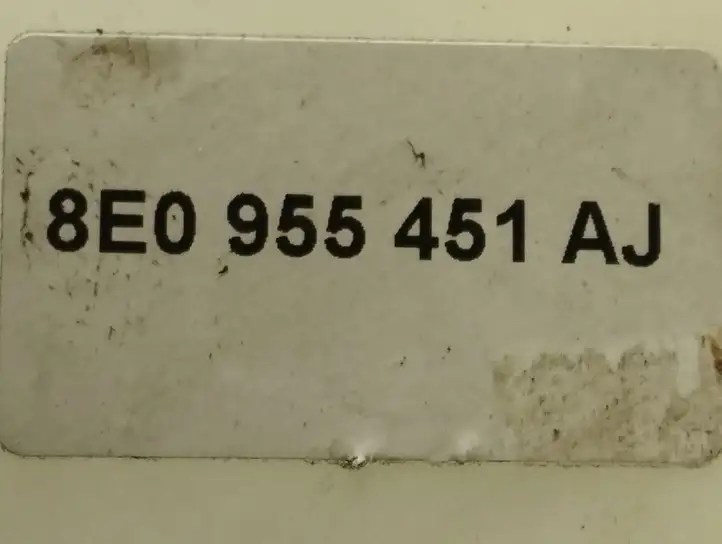 Audi A4 S4 B6 8E 8H (2000 - 2006) 8E0955451AJ Бачок омывателя стекла — фото 7