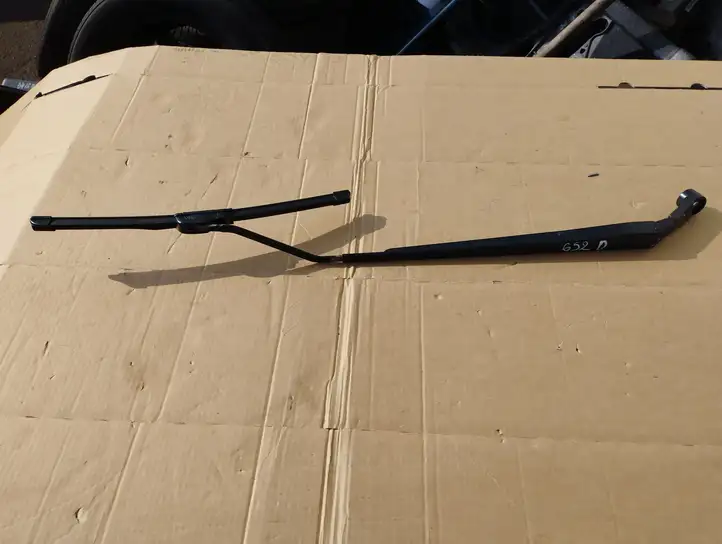 Toyota Corolla Verso AR10 (2004 - 2009) Дворники лобового стекла — фото 1