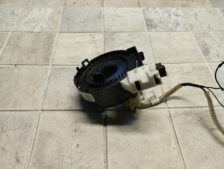 Audi A3/S3 8P (2004 - 2008) 1K0959653 Контактное кольцо SRS — фото 5