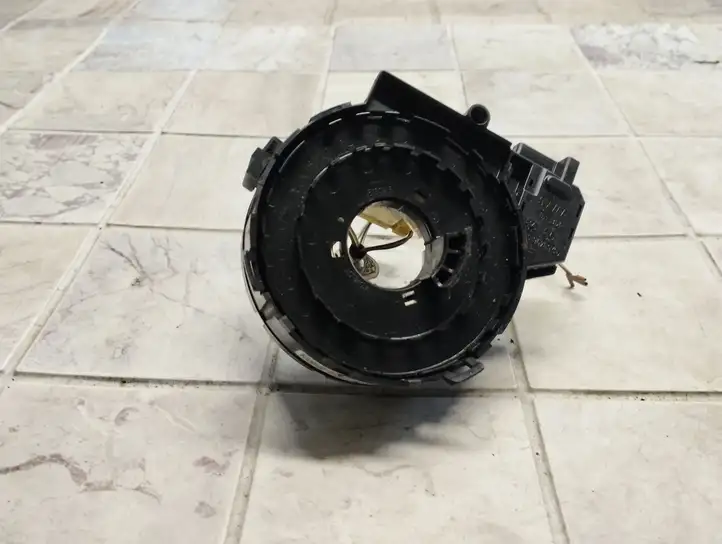 Volkswagen PASSAT B6 (2005 - 2010) 684960 Контактное кольцо SRS — фото 3