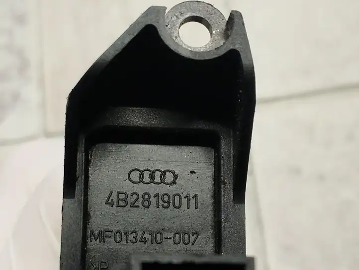 Audi A6 S6 C5 4B (1997 - 2001) 4B2819011 Электрический отопитель салона — фото 7