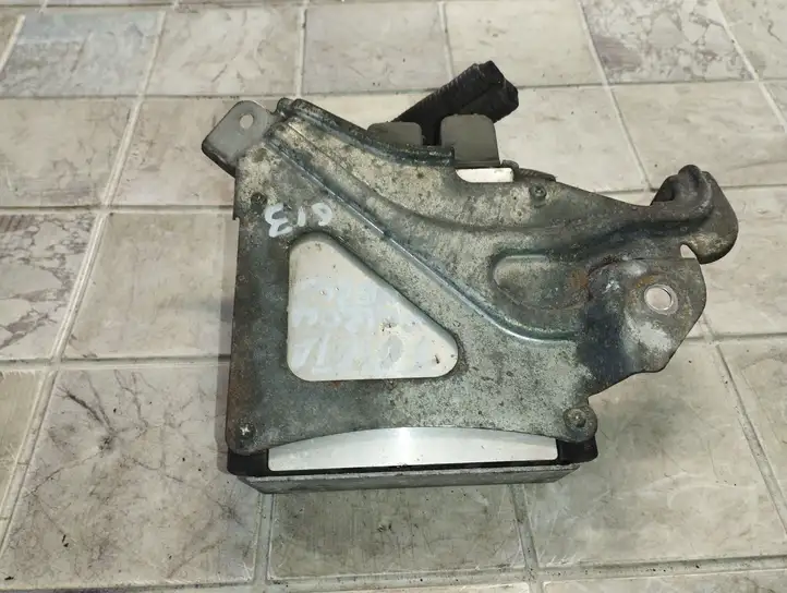 Toyota Corolla Verso AR10 (2004 - 2009) 8987120070 Блок управления форсунками — фото 5