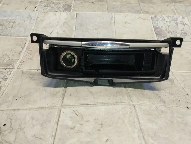 Ford Galaxy (2006 - 2010) 8M21U04788AA37QC Передняя пепельница — фото 2