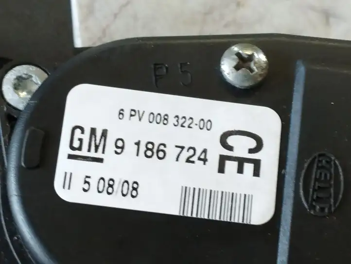 Opel Signum (2002 - 2008) 9186724 Педаль акселератора — фото 4