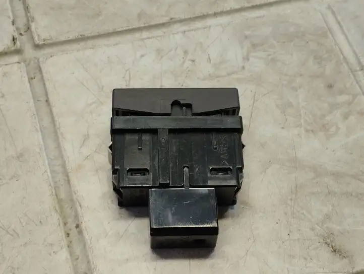 Opel Signum (2002 - 2008) 09185959 Блок кнопок стеклоподъемников — фото 4