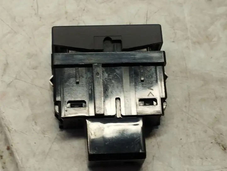 Opel Signum (2002 - 2008) 09185959 Блок кнопок стеклоподъемников — фото 4