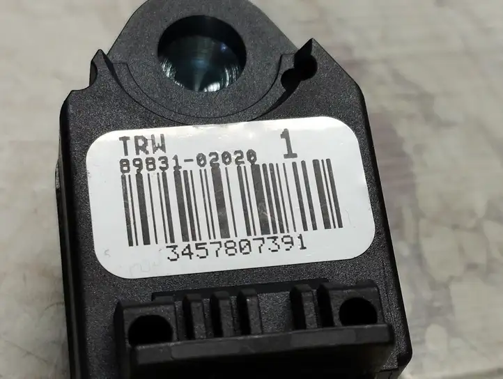 Toyota Corolla Verso AR10 (2004 - 2009) 8983102020 Датчик удара SRS — фото 2