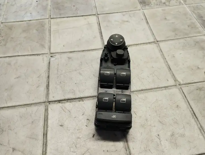BMW 1 E81 E87 (2004 - 2011) 6952036 Кнопка стеклоподъемников — фото 4