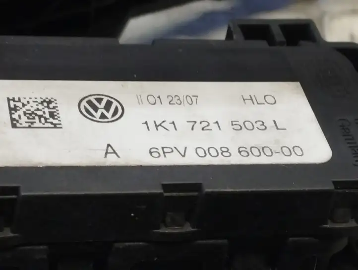 Volkswagen PASSAT B6 (2005 - 2010) 1K1721503L Педаль акселератора — фото 5