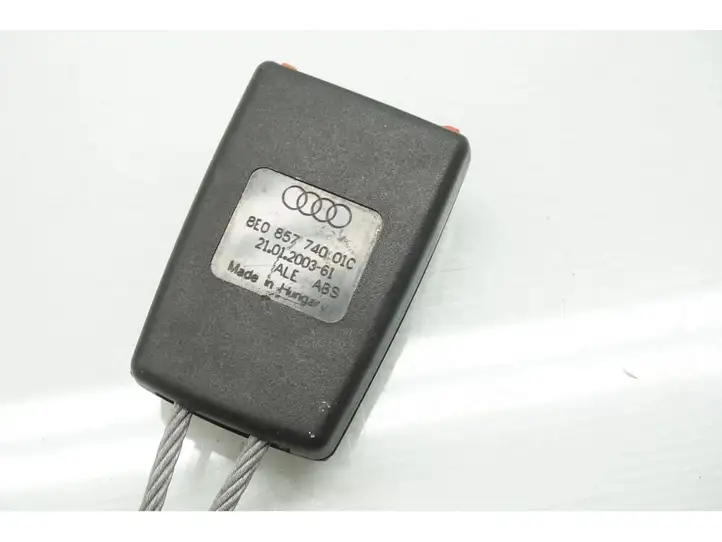 Audi A4 S4 B6 8E 8H (2000 - 2006) 8E085774001C Замок заднего ремня — фото 5