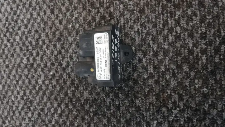 Mercedes-Benz Sprinter W906 (2006 - 2018) A6511530879Q00 Реле накала свечей — фото 3