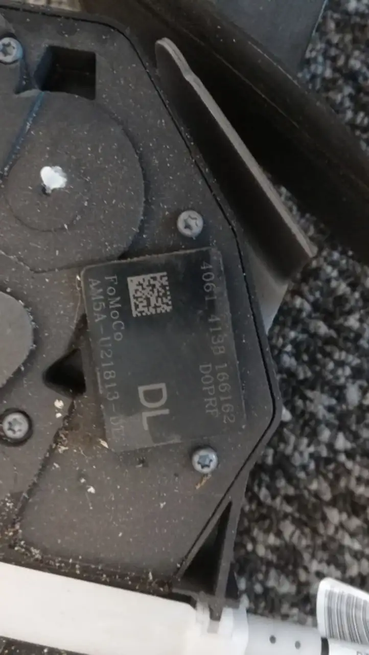 Ford Connect (2008 - 2018) DT11V219A65AH Замок передней двери — фото 2