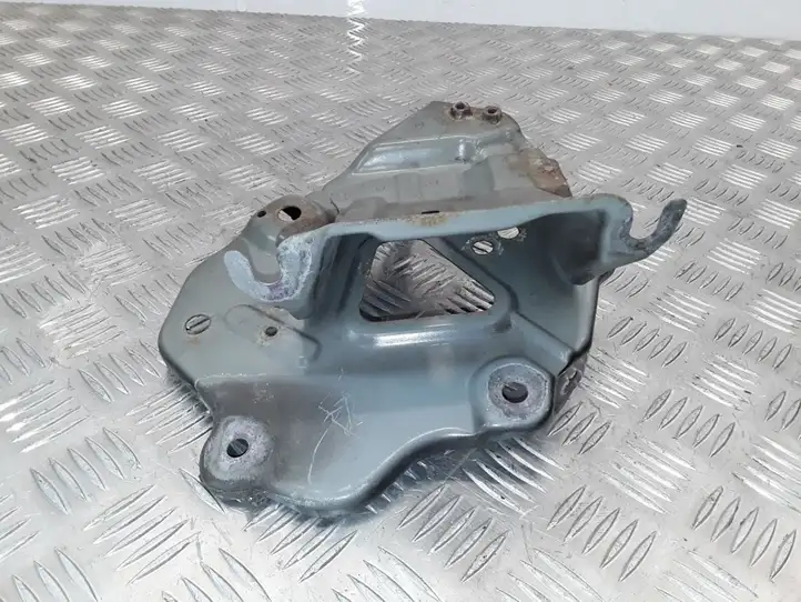 Honda Civic (2006 - 2011) Держатель аккумулятора — фото 3
