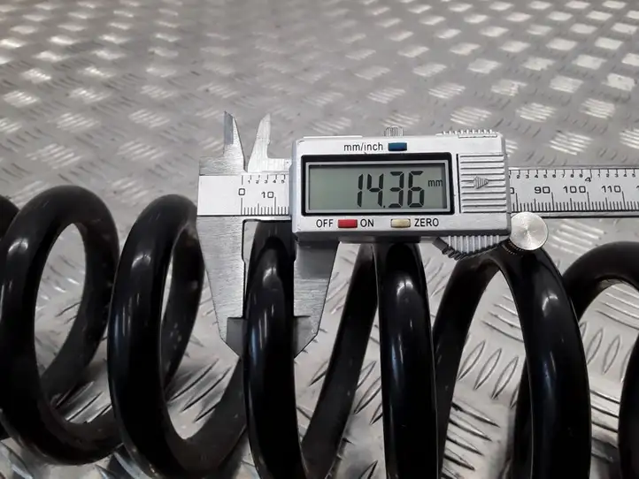 BMW 3 E92 E93 (2005 - 2014) Пружина задней подвески — фото 4